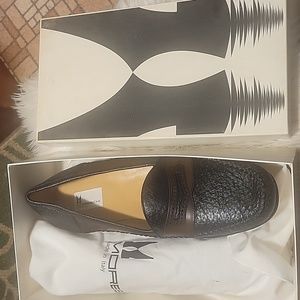 Dress shoes